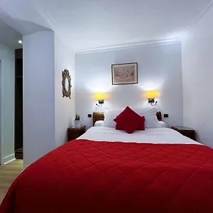 ** Hotel La Sanguine Francja